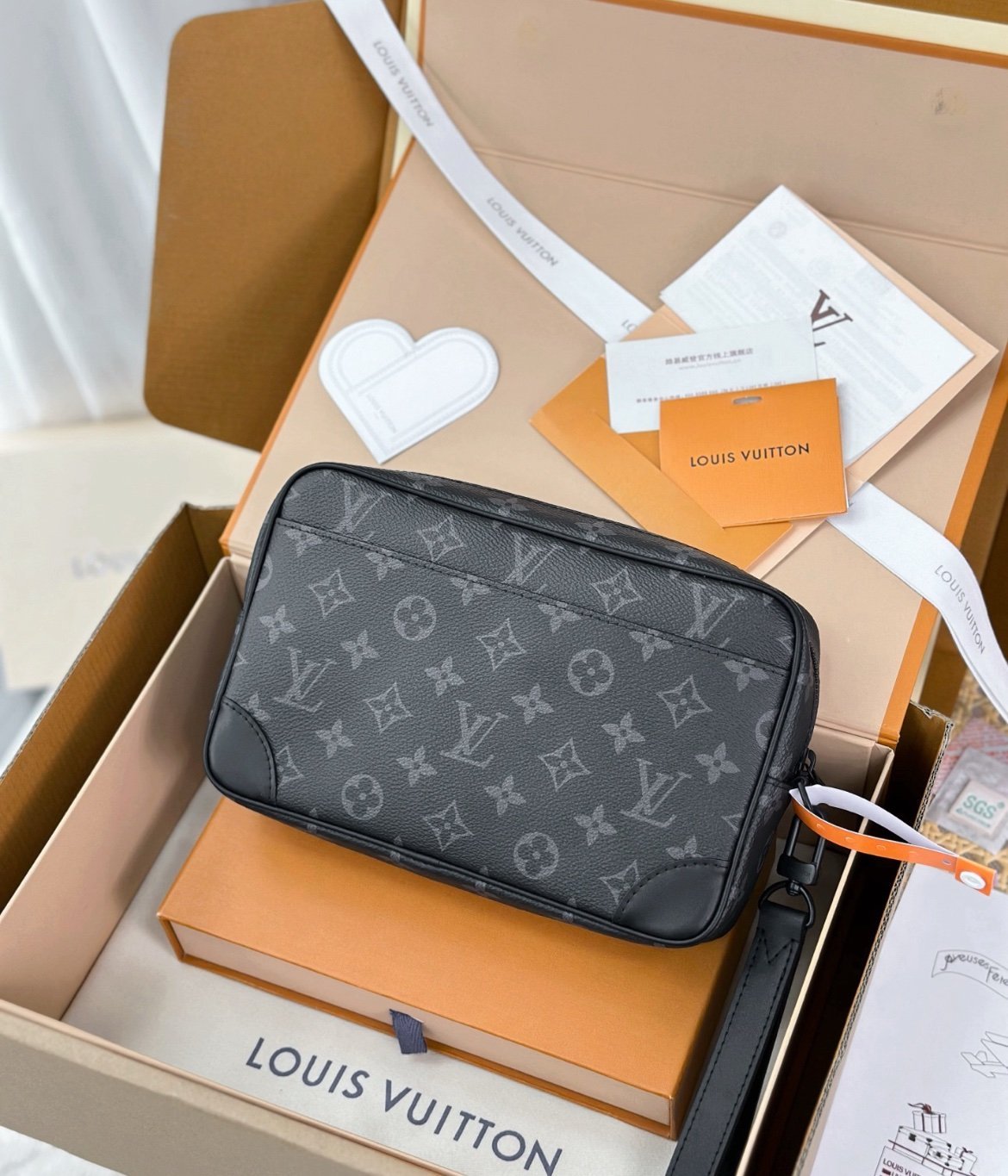Louis Vuitton Monogram Kasai Clutch Bag - Afbeelding 3