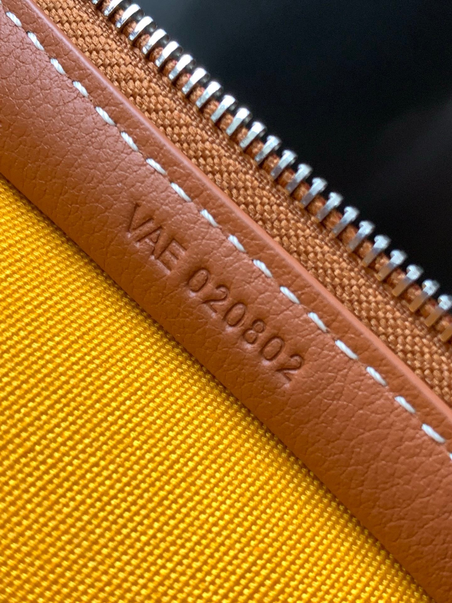 Goyard Jouvence MM Bag In Black/Brown - Afbeelding 4