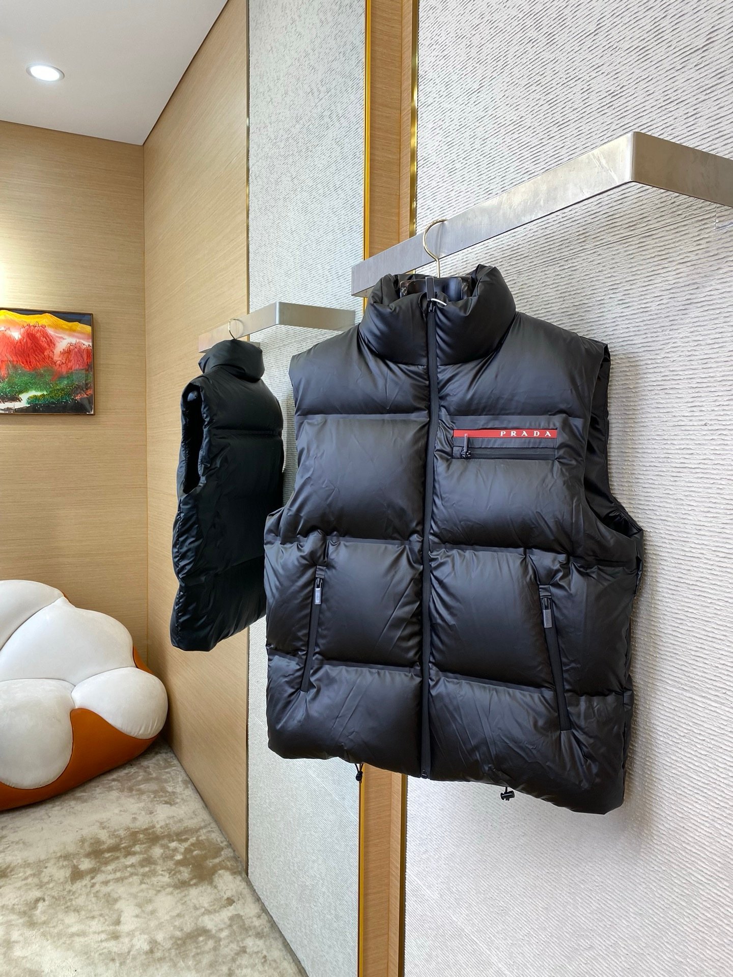 Prada Light Nylon Down Bodywarmer Black - Afbeelding 4
