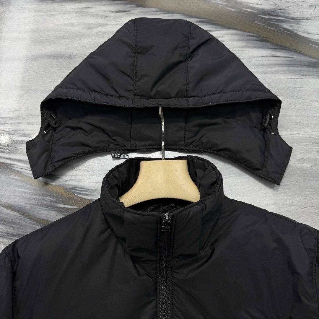 Prada Re-Nylon Puffer Jacket Black - Afbeelding 5