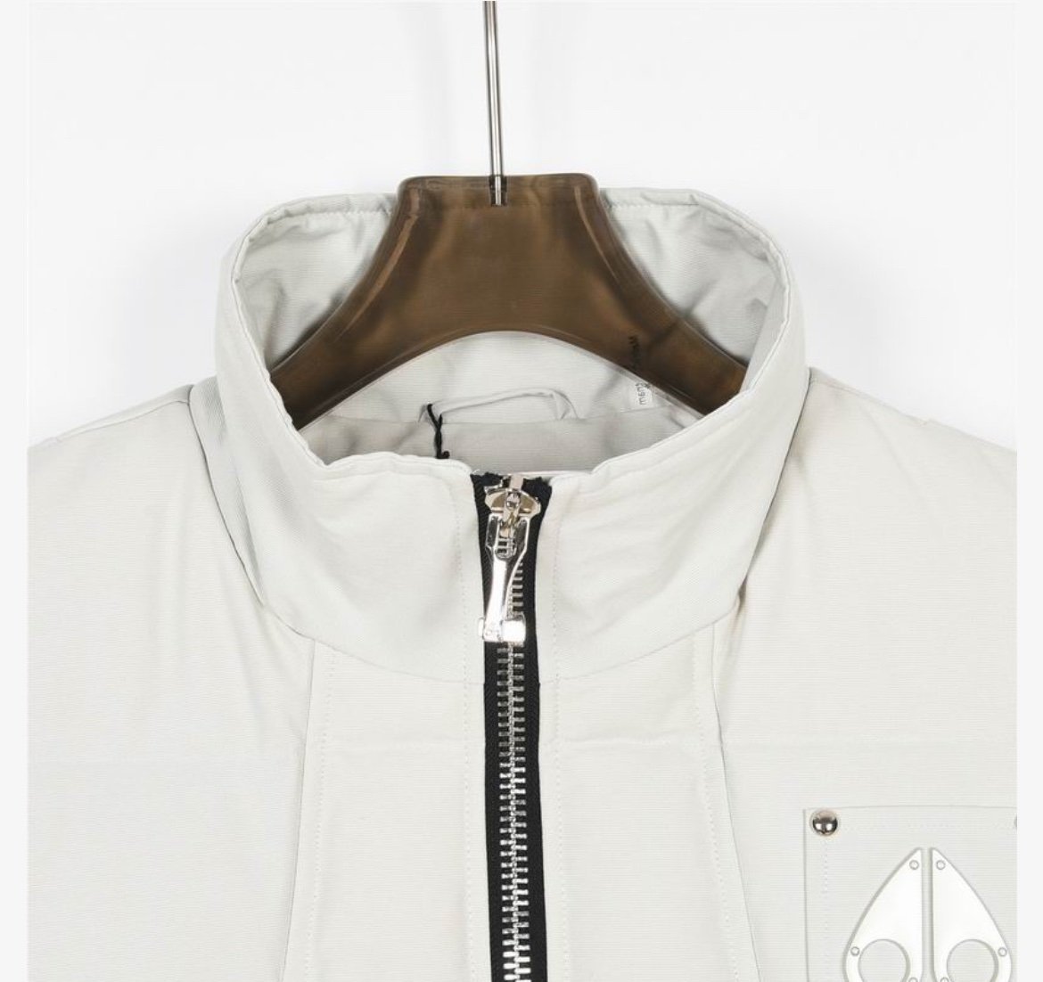 Moose Knuckles Montreal Bodywarmer In White - Afbeelding 4