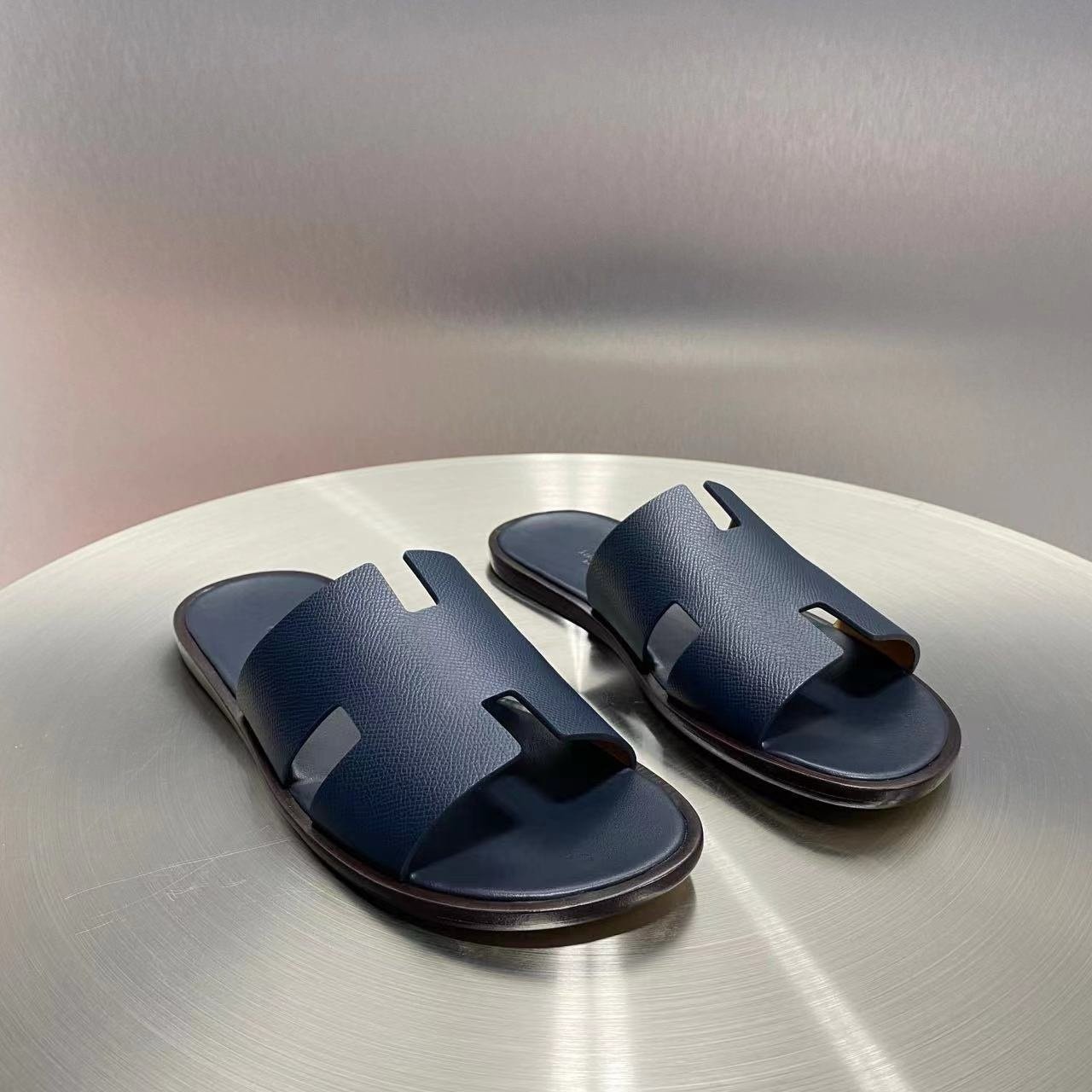Hermes Izmir Navy Blue
Epsom Calfskin Heather - Afbeelding 2