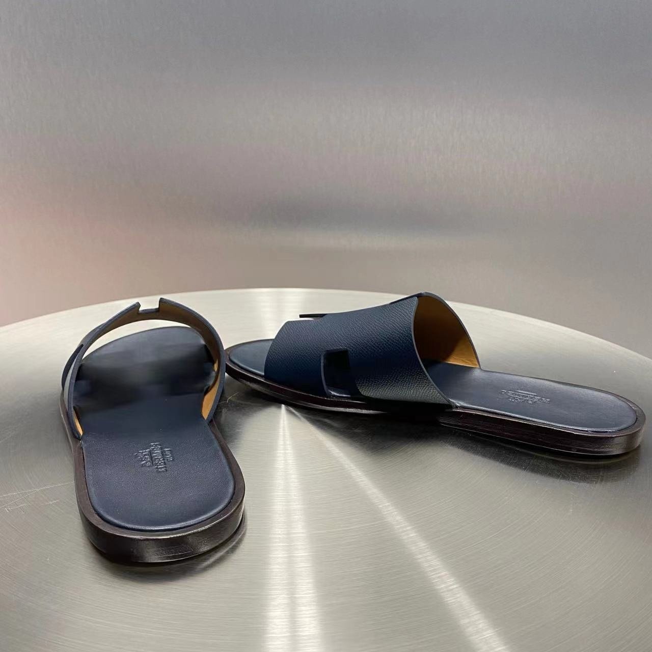 Hermes Izmir Navy Blue
Epsom Calfskin Heather - Afbeelding 5