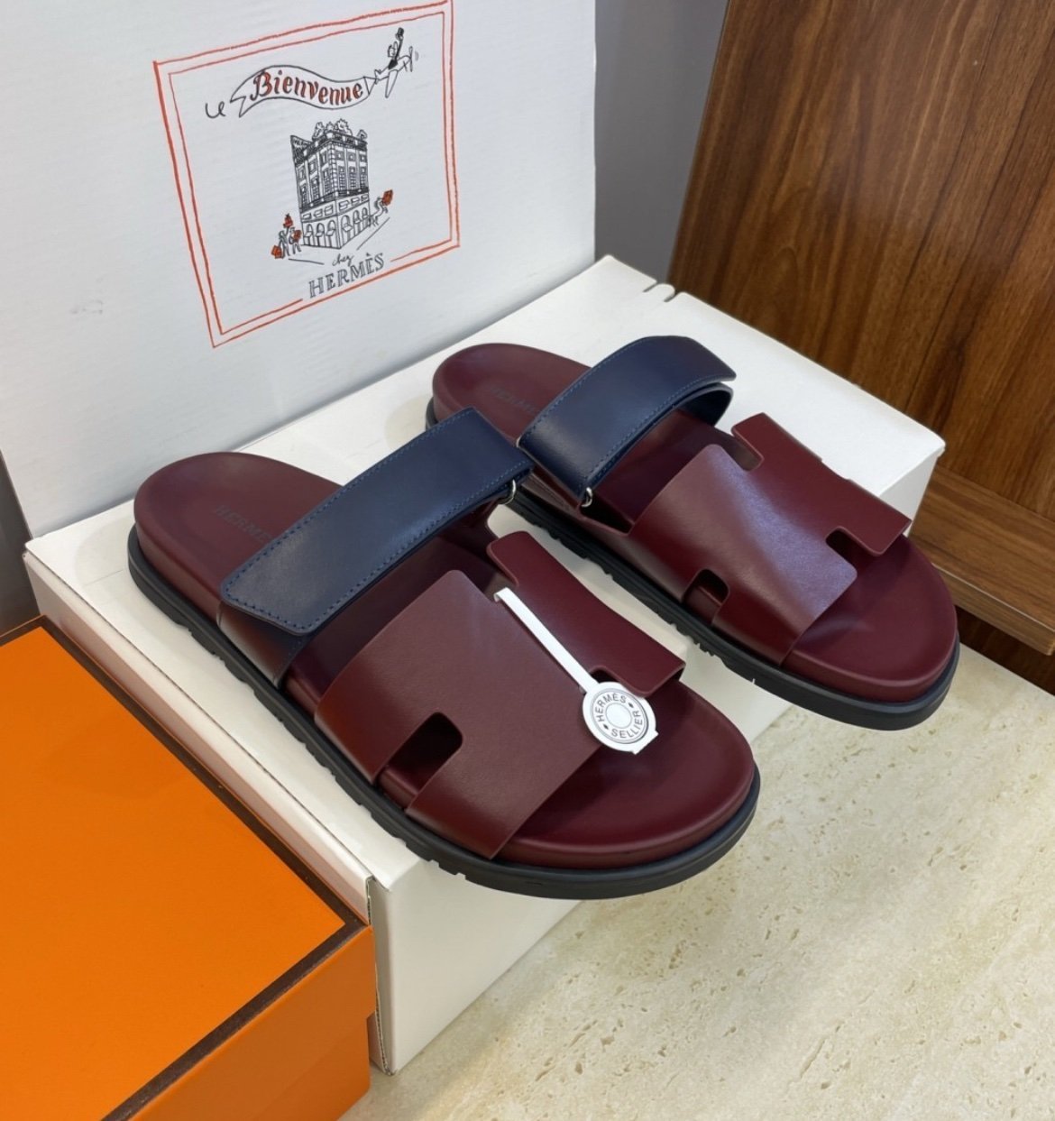 Hermes Paris Chypre Calfskin Burgundy Sandals - Afbeelding 3