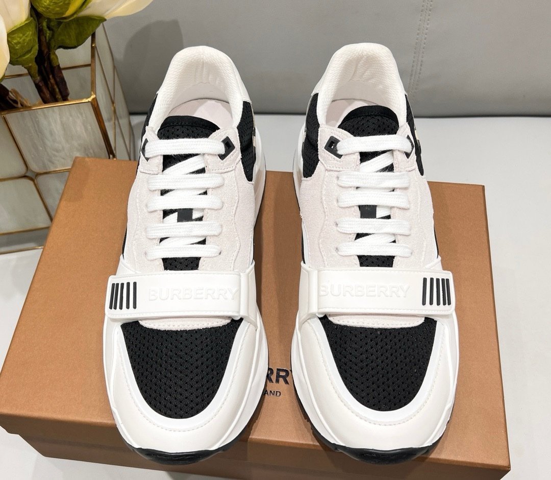 Burberry Ramsey White/Black - Afbeelding 3