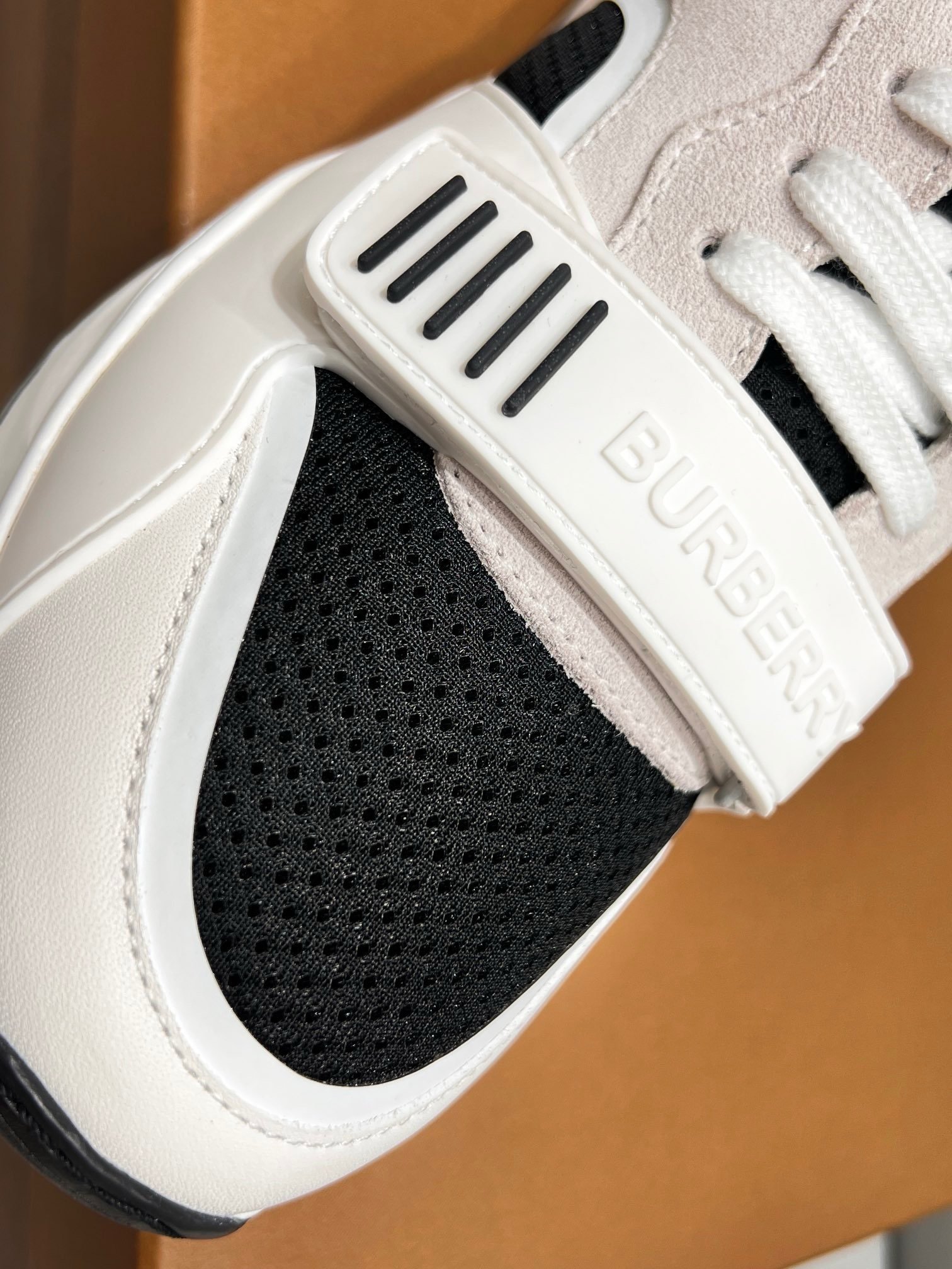 Burberry Ramsey White/Black - Afbeelding 9