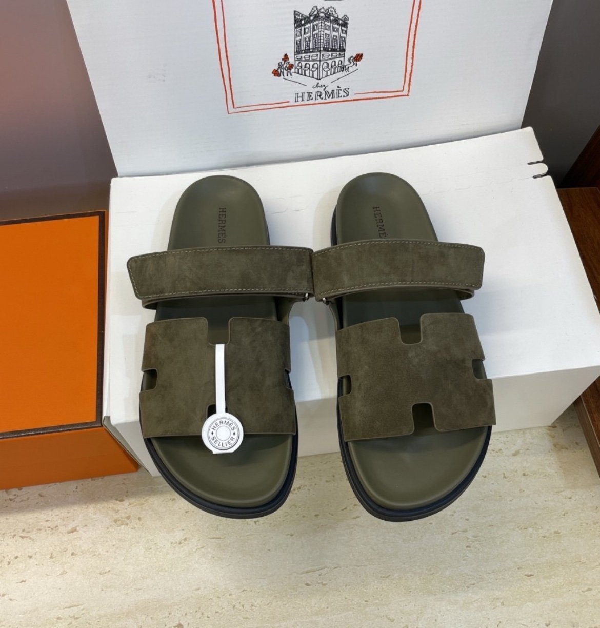 Hermes Paris Chypre Suede Sandals Vert Toundra Doblis - Afbeelding 2
