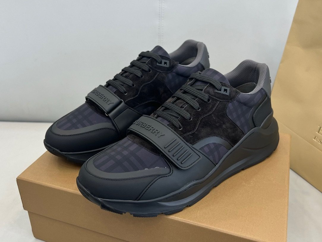 Burberry Ramsey Black on Black - Afbeelding 2