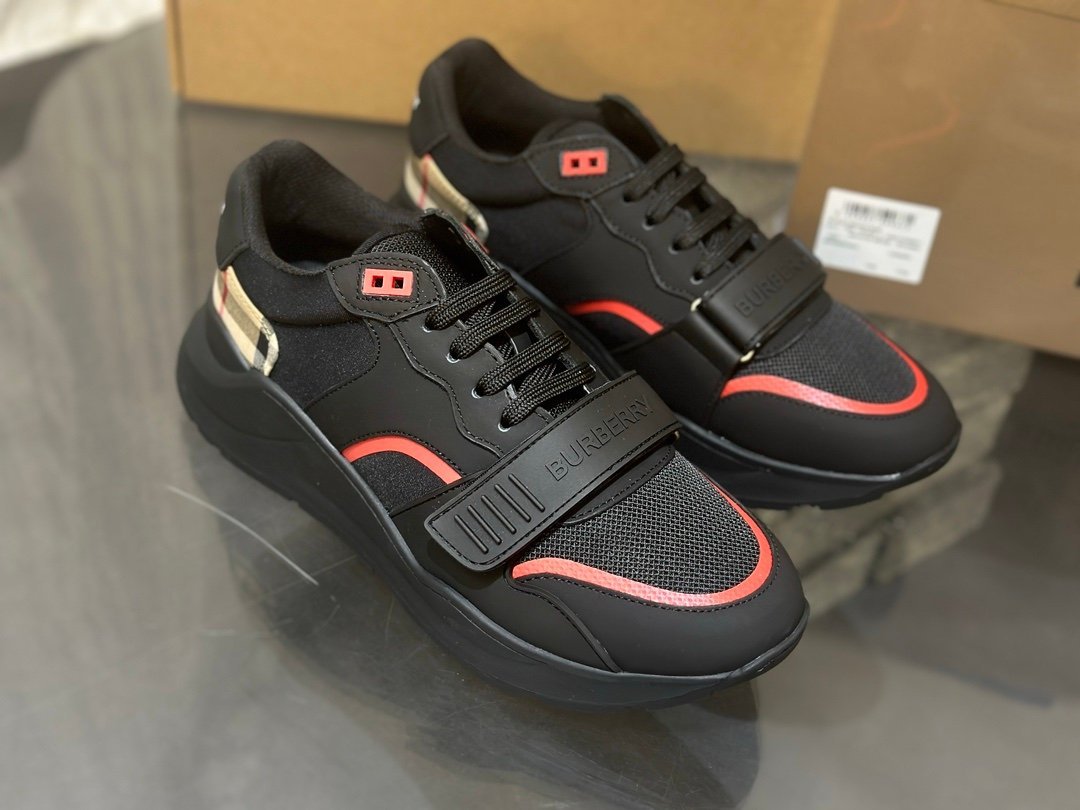 Burberry Ramsey Black/Red Beige - Afbeelding 2