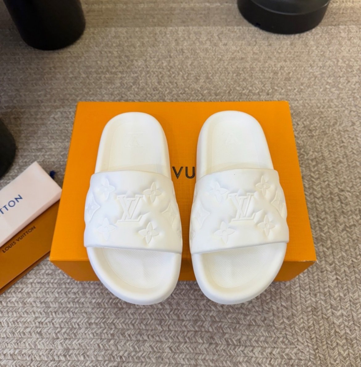 Louis Vuitton Waterfront Mule Bubble Monogram White Embossed Slides - Afbeelding 3