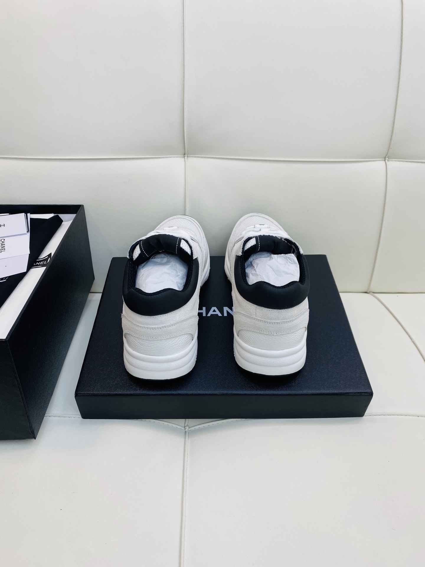 Chanel Low Top CC Trainer Black/White - Afbeelding 5