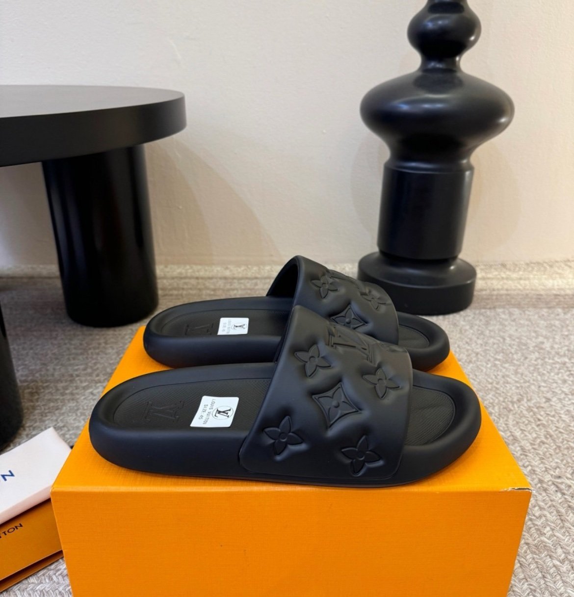 Louis Vuitton Waterfront Mule Bubble Monogram Black Slides - Afbeelding 2