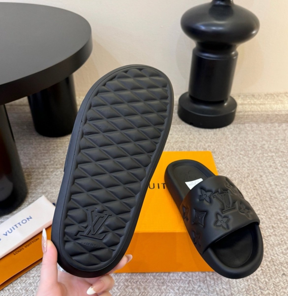 Louis Vuitton Waterfront Mule Bubble Monogram Black Slides - Afbeelding 6