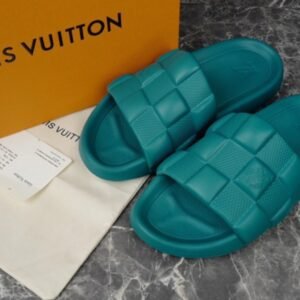 Alternative view of Louis Vuitton Waterfront Mule Monogram Green Slides