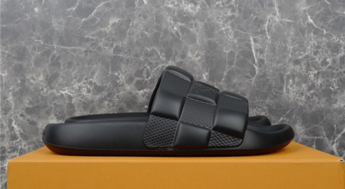 Louis Vuitton Waterfront Mule Monogram Black Slides - Afbeelding 4