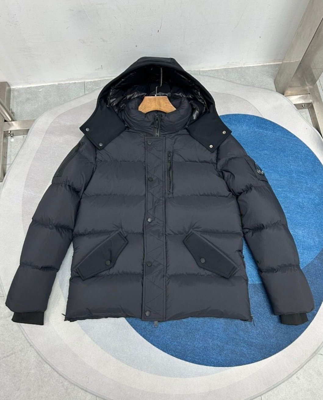 Moose Knuckles Everest Moose Q3 Jacket In Black - Afbeelding 4