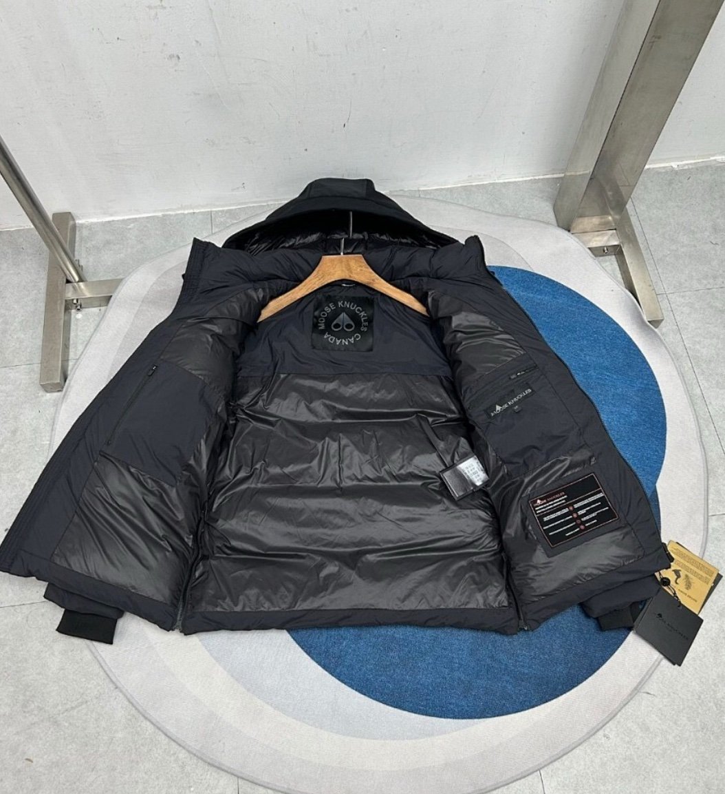 Moose Knuckles Everest Moose Q3 Jacket In Black - Afbeelding 6