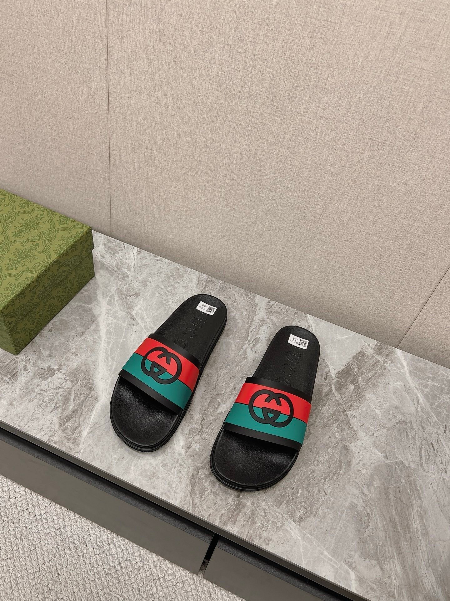 Gucci Interlocking G Green/Red Black Slides - Afbeelding 4
