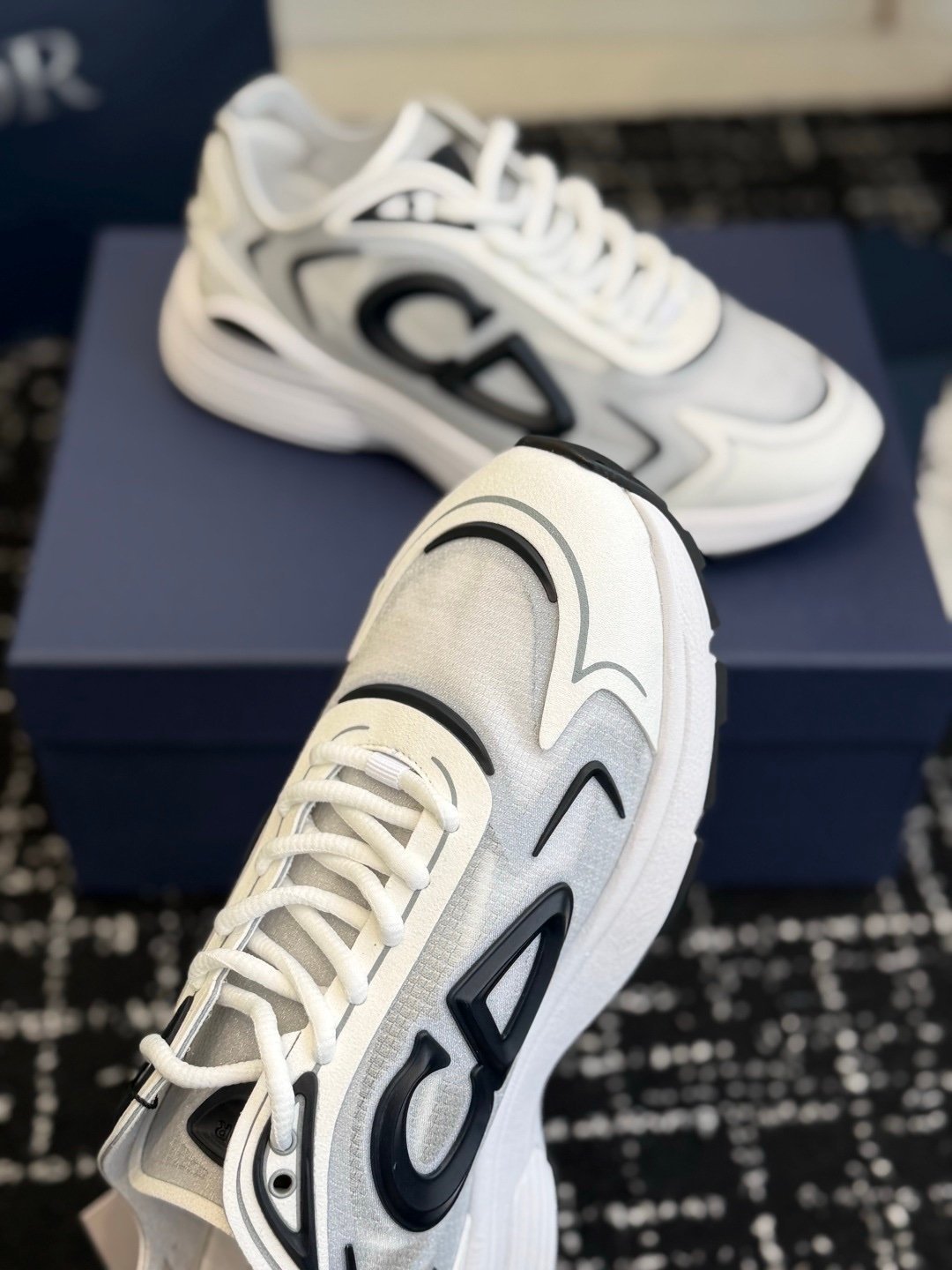 Dior B30 Countdown Tech White Semi Transparant - Afbeelding 4