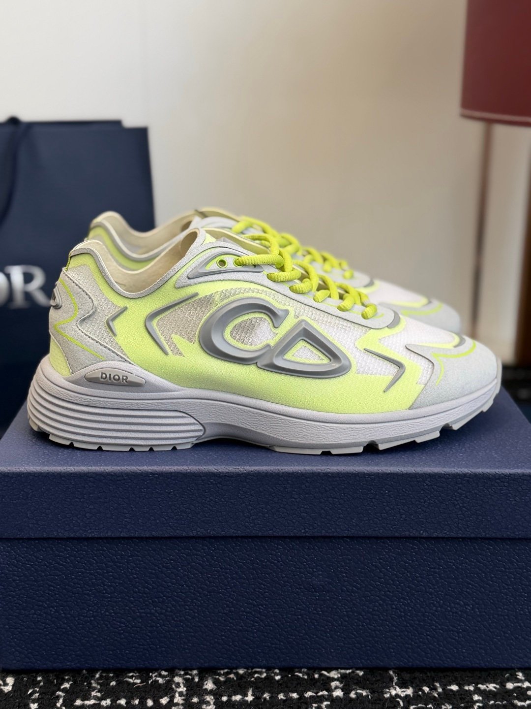 Dior B30 Countdown Tech Yellow/White Semi Transparant - Afbeelding 2