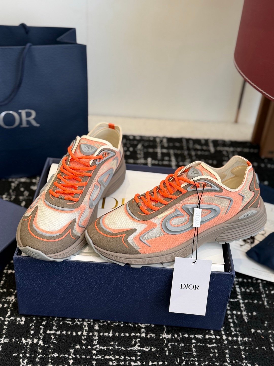 Dior B30 Countdown Tech Beige Semi Transparant - Afbeelding 3