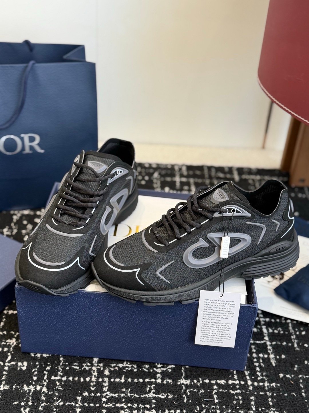 Dior B30 Countdown Tech Black Semi Transparant - Afbeelding 4
