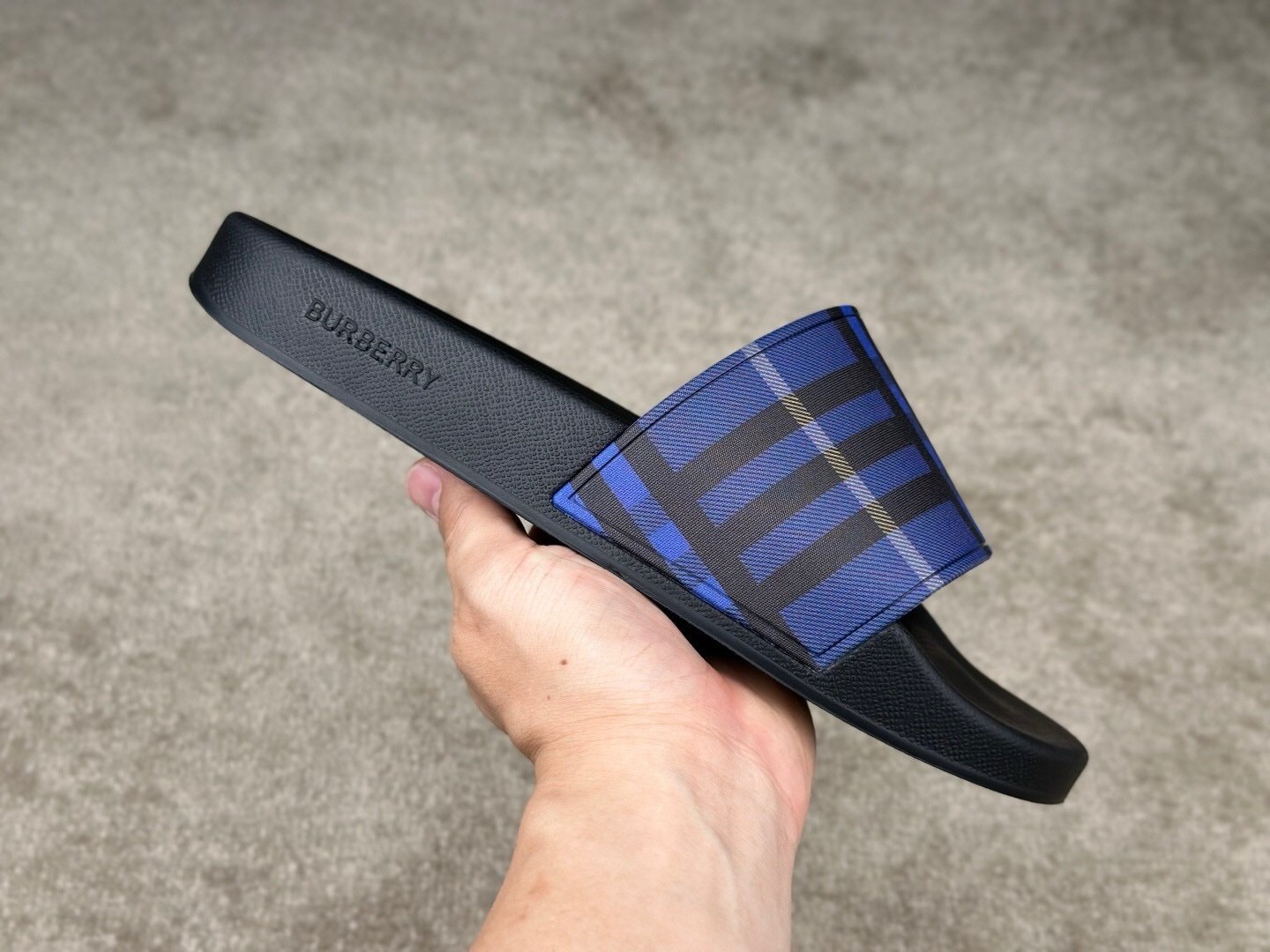 Burberry Embossed Logo Slides Navy Blue - Afbeelding 5