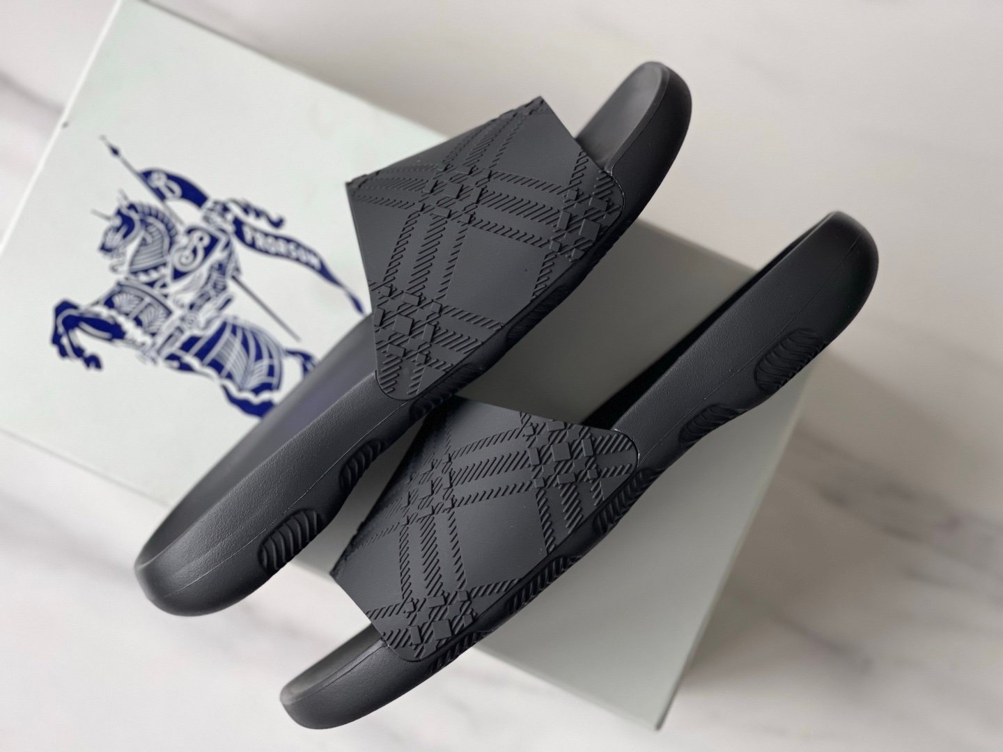 Burberry Embossed Check Dive Slides Black - Afbeelding 4
