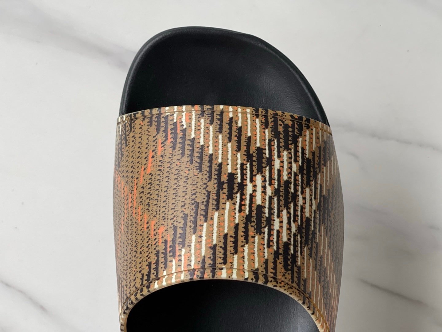 Burberry Embossed Check Dive Slides Beige/Black - Afbeelding 5