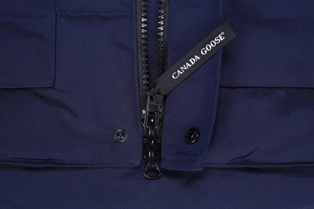 Canada Goose Freestyle Down Bodywarmer In Navy Blue - Afbeelding 4