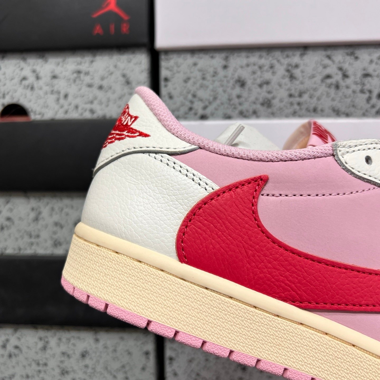 Jordan 1 Retro Low OG SP
Travis Scott Sail Tropical Pink - Afbeelding 5