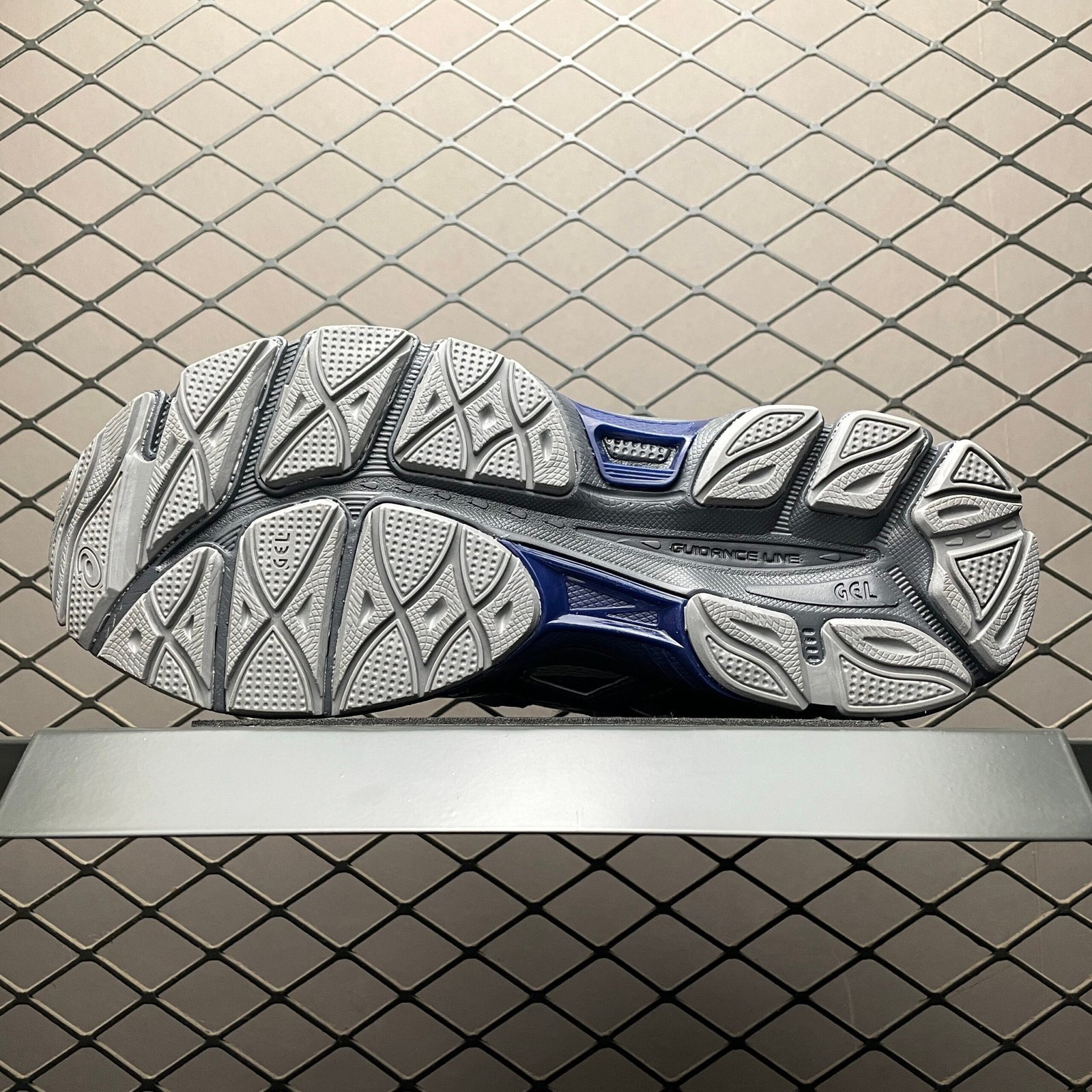 Asics Gel-Culumus 16 TG Grey - Afbeelding 4