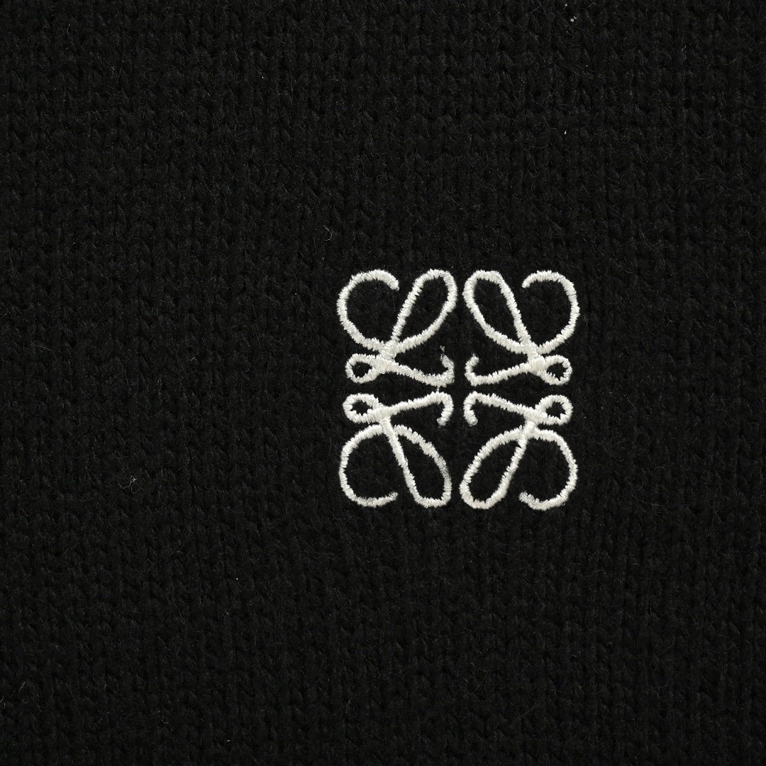 Loewe Anagram Logo Embroidered Wool Sweater In Black - Afbeelding 5