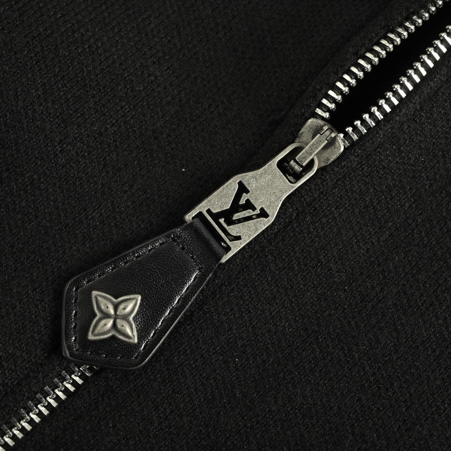 Louis Vuitton Knit Blouson With Leather Details In Black - Afbeelding 5