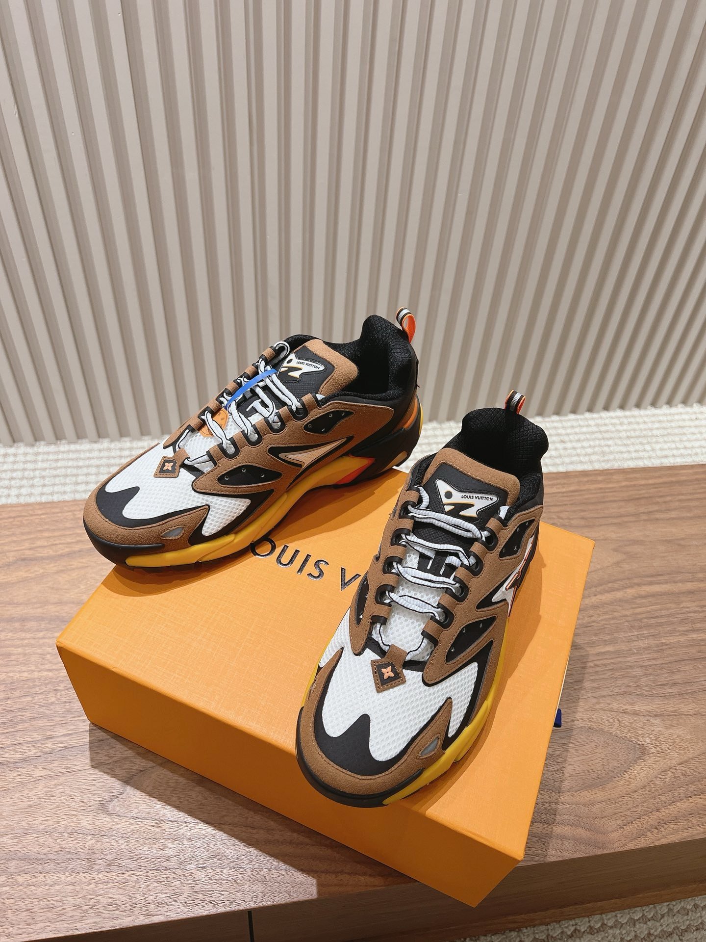Louis Vuitton Runner Tatic Moka - Afbeelding 5