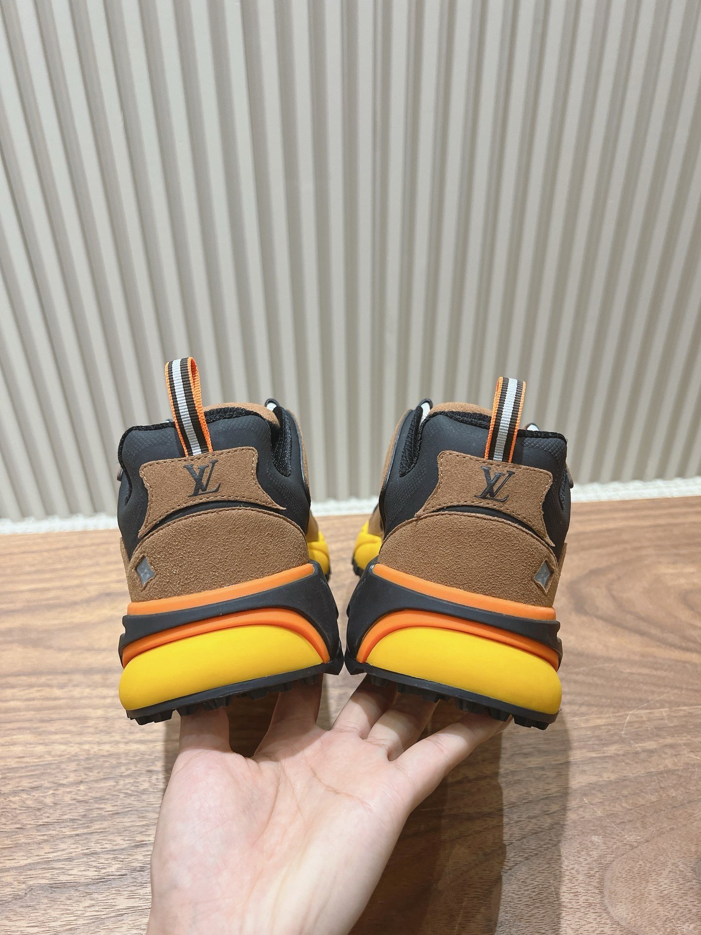 Louis Vuitton Runner Tatic Moka - Afbeelding 7