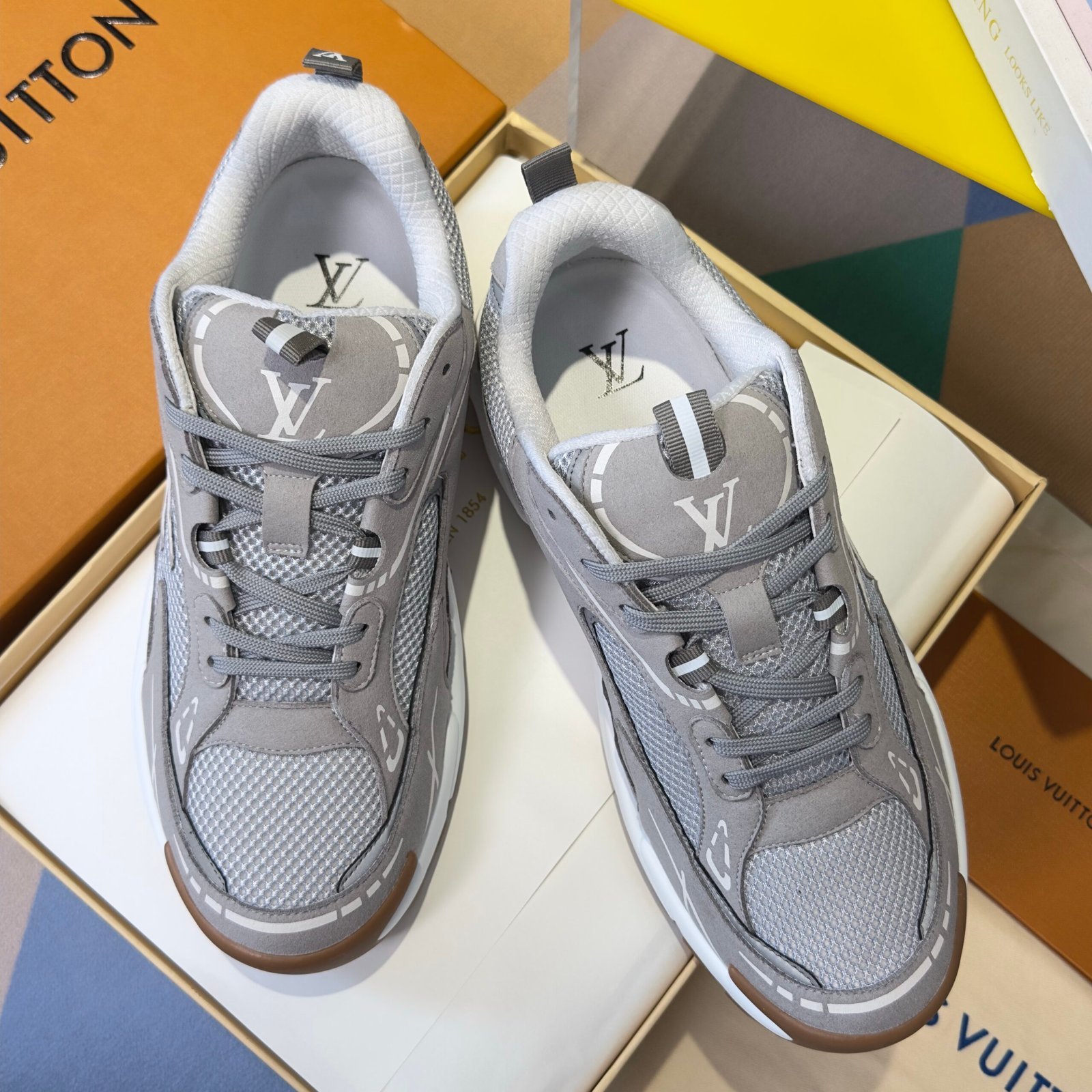 Louis Vuitton LV Tatic Sneaker Grey - Afbeelding 4