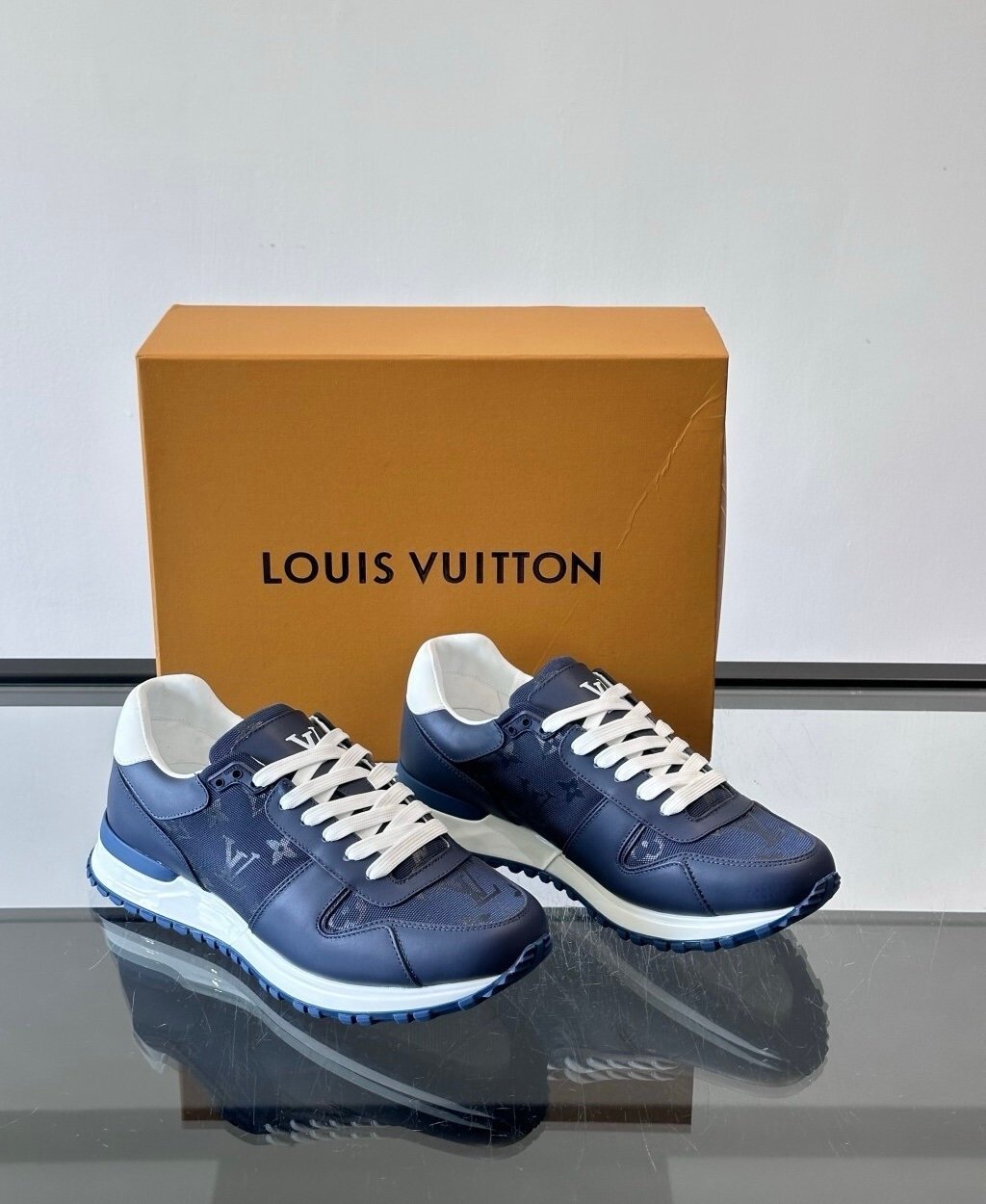 Louis Vuitton Run Awat Sneaker Navy - Afbeelding 5