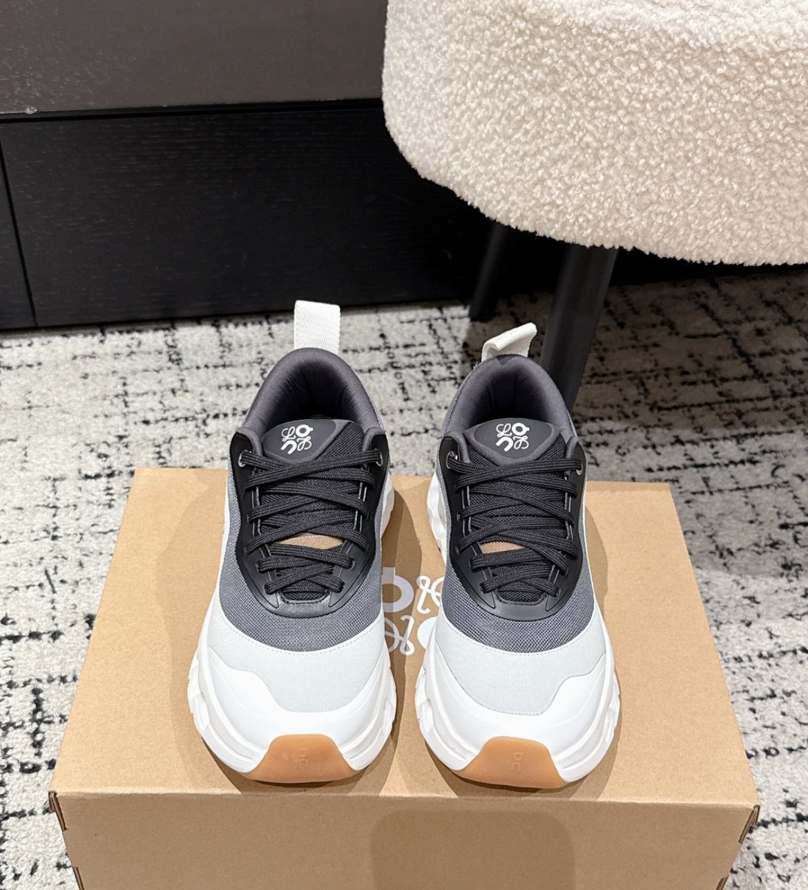 Loewe x On Running Cloudtilt Black Grey White - Afbeelding 3