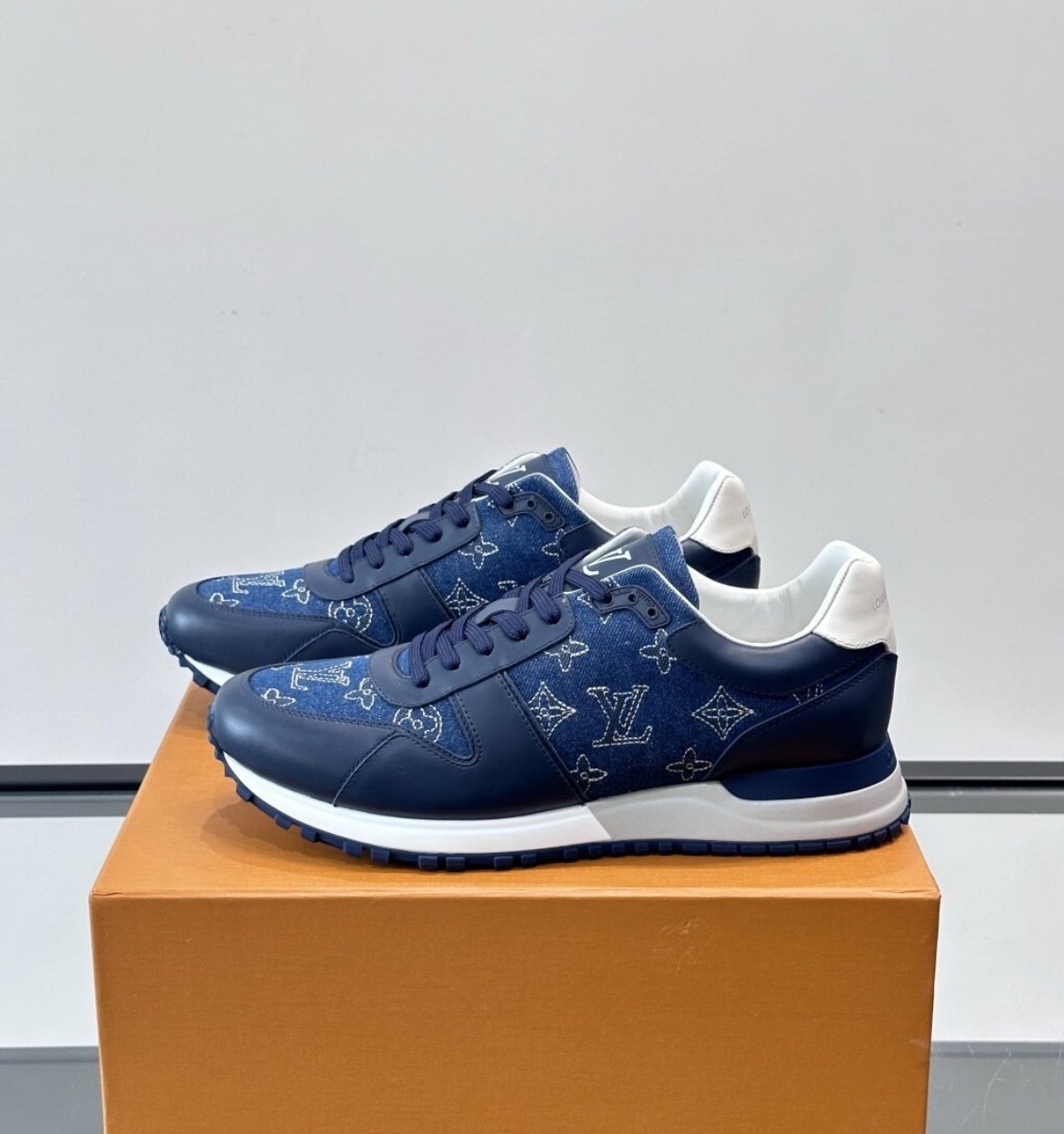 Louis Vuitton Run Away Sneaker Navy-White - Afbeelding 4